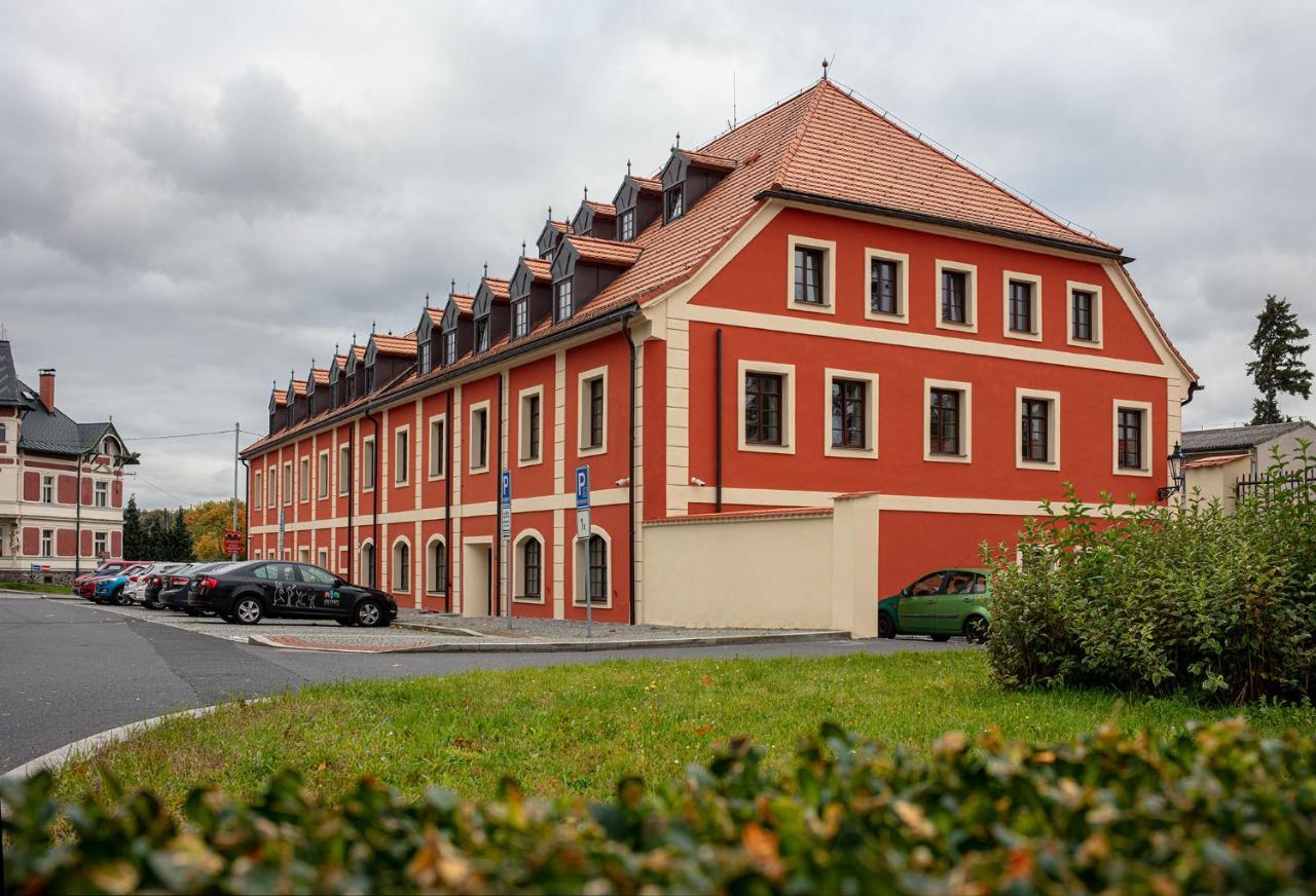 Apartmany Myslivna Ostrov  Exterior photo