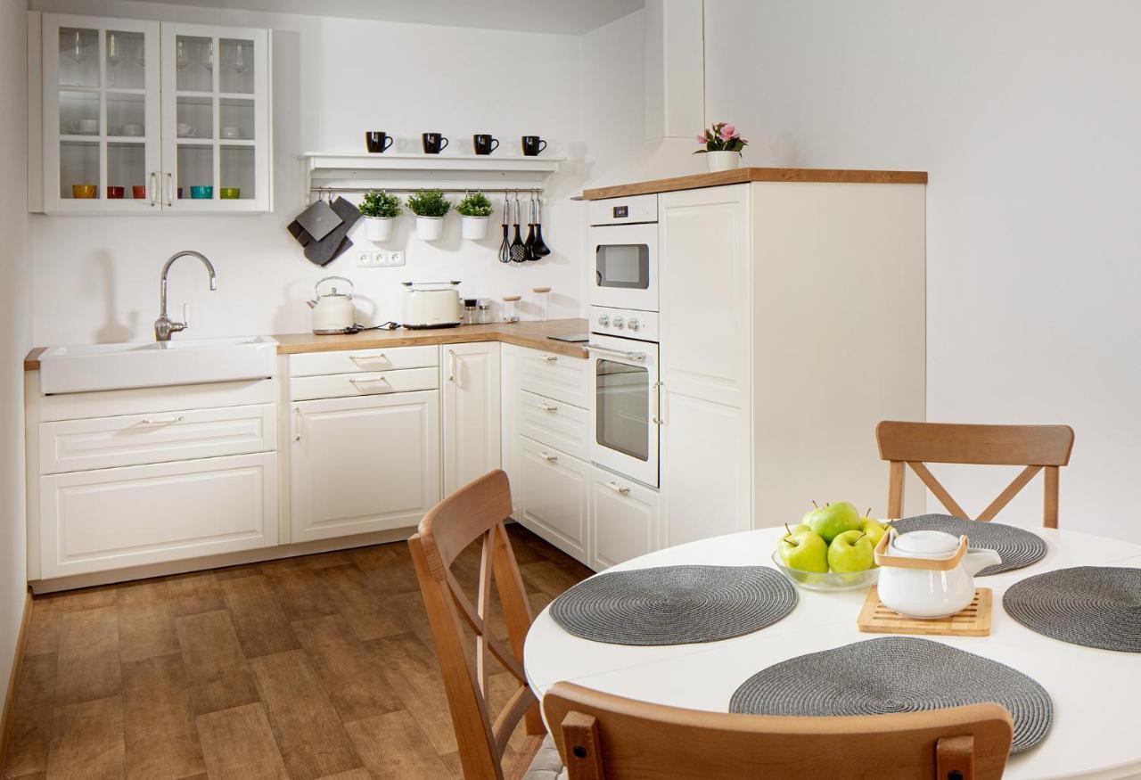 Apartmany Myslivna Ostrov  Exterior photo
